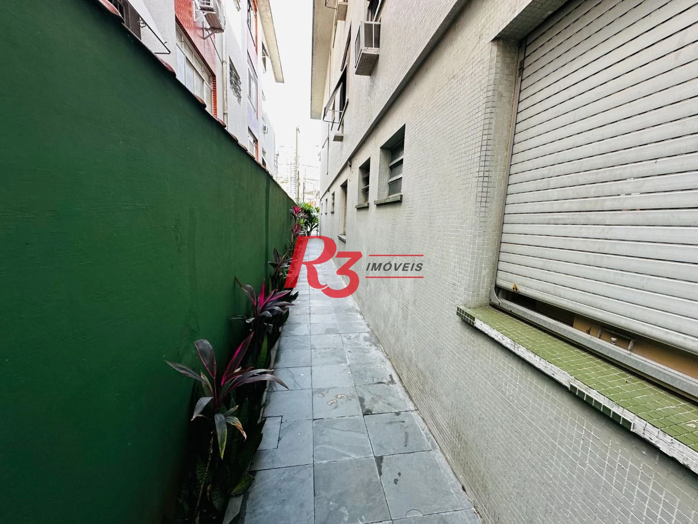 Terreno à venda, 270 m² por R$ 1.980.000,00 - Marapé - Santos/SP