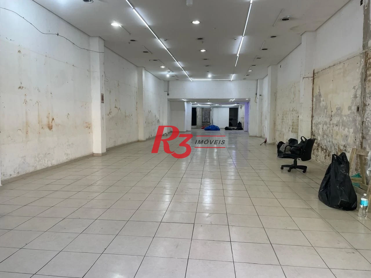 Loja para alugar, 100 m² por R$ 11.808,00/mês - Vila Matias - Santos/SP