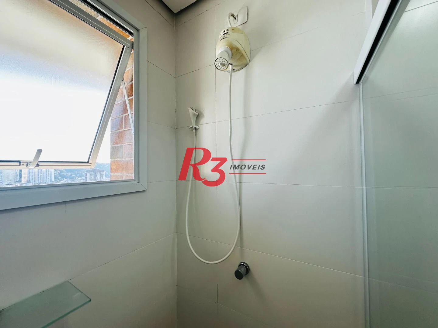 Apartamento com 1 dormitório para alugar, 45 m² por R$ 4.500,00/mês - Campo Grande - Santos/SP