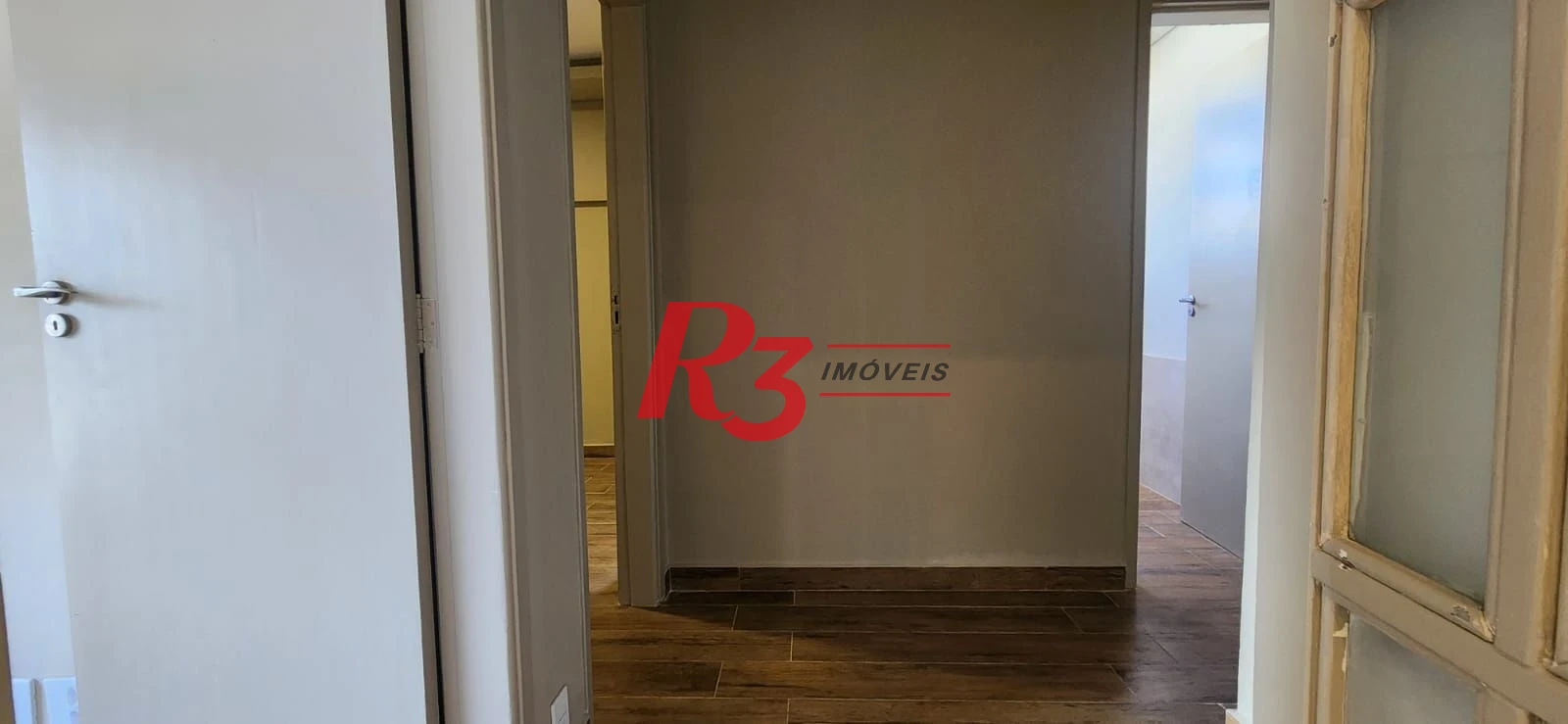Apartamento com 3 dormitórios à venda, 123 m² por R$ 950.000,00 - Gonzaga - Santos/SP