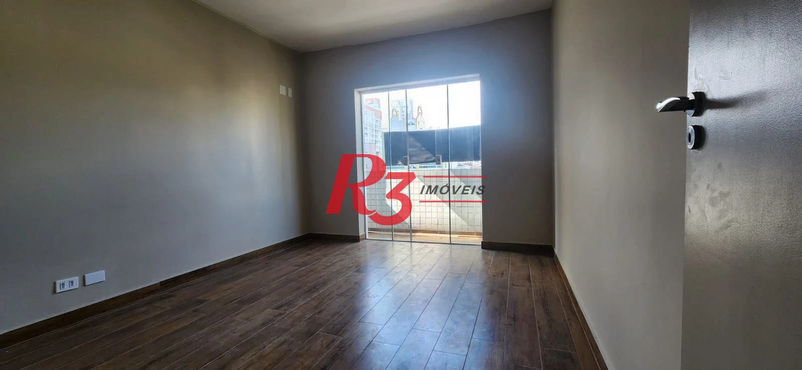 Apartamento com 3 dormitórios à venda, 123 m² por R$ 950.000,00 - Gonzaga - Santos/SP