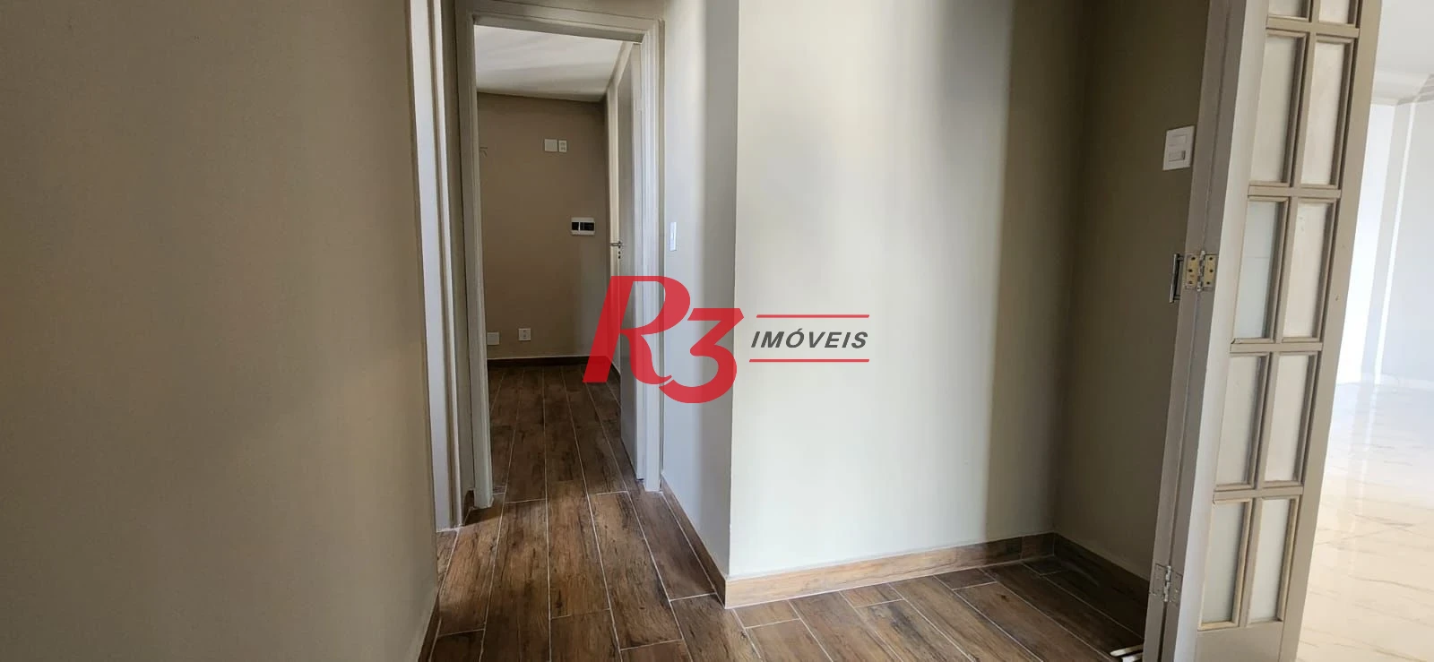 Apartamento com 3 dormitórios à venda, 123 m² por R$ 950.000,00 - Gonzaga - Santos/SP