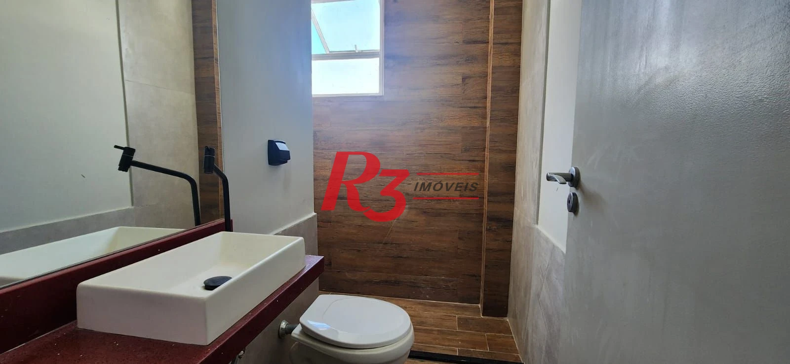 Apartamento com 3 dormitórios à venda, 123 m² por R$ 950.000,00 - Gonzaga - Santos/SP