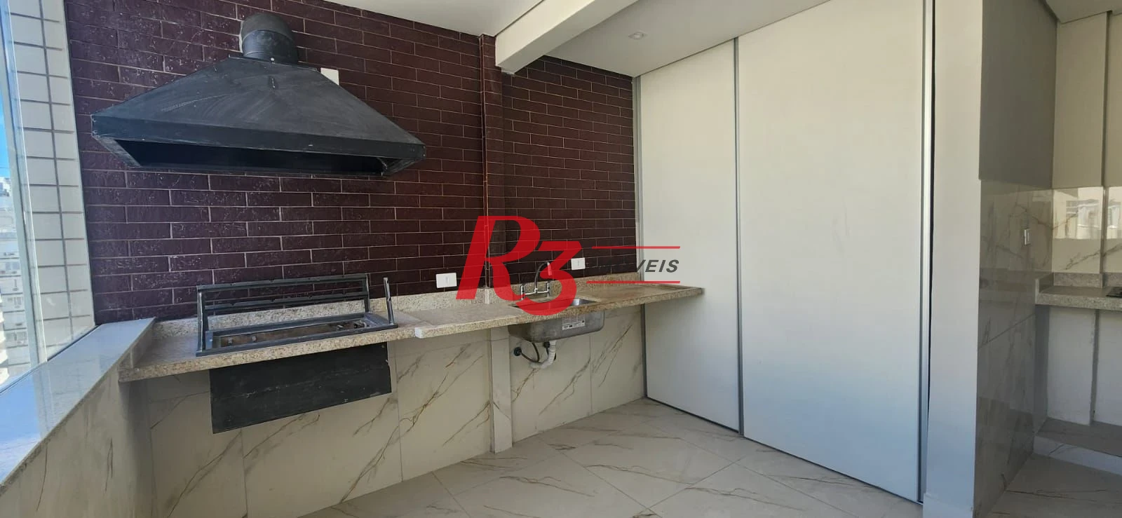 Apartamento com 3 dormitórios à venda, 123 m² por R$ 950.000,00 - Gonzaga - Santos/SP