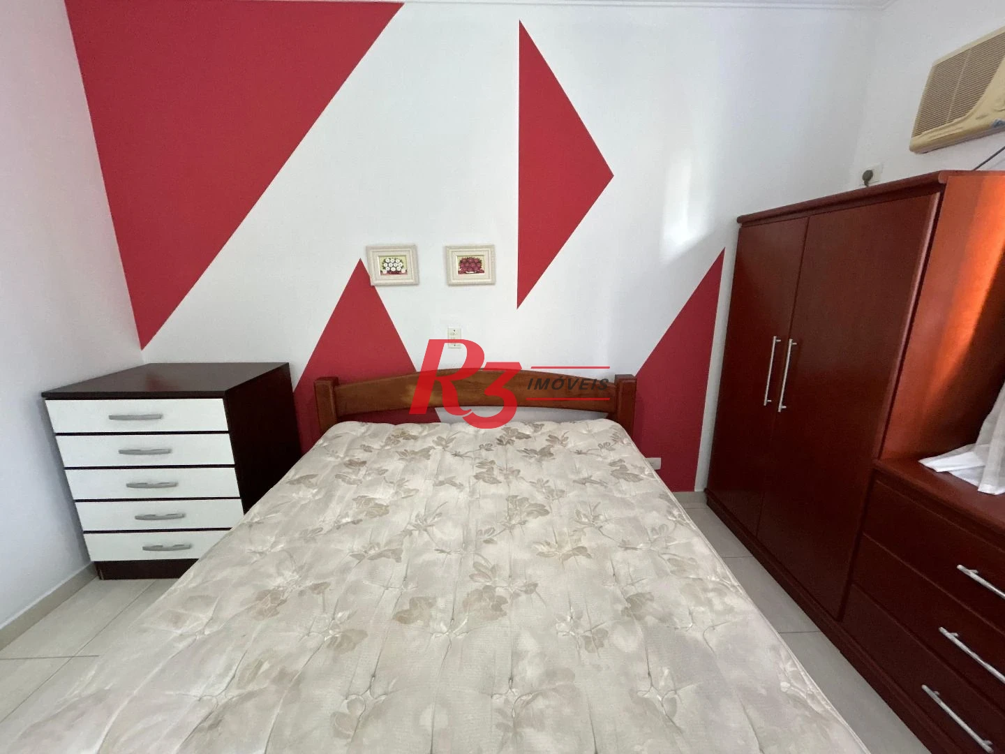Apartamento com 3 dormitórios à venda, 108 m² por R$ 1.915.000,00 - Pompéia - Santos/SP
