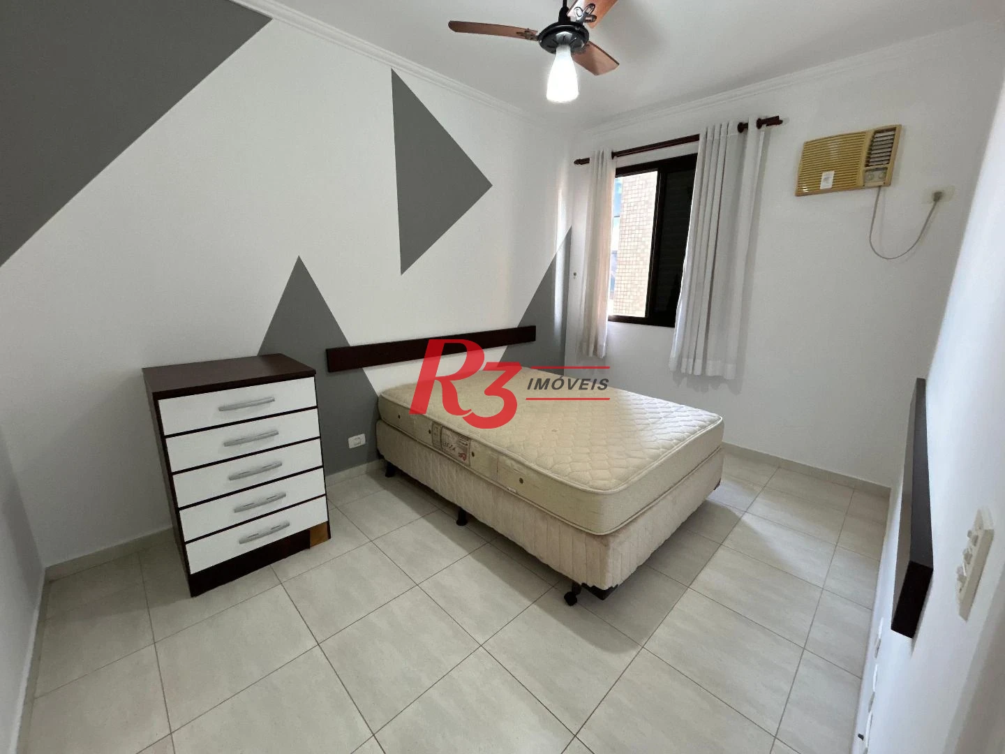 Apartamento com 3 dormitórios à venda, 108 m² por R$ 1.915.000,00 - Pompéia - Santos/SP