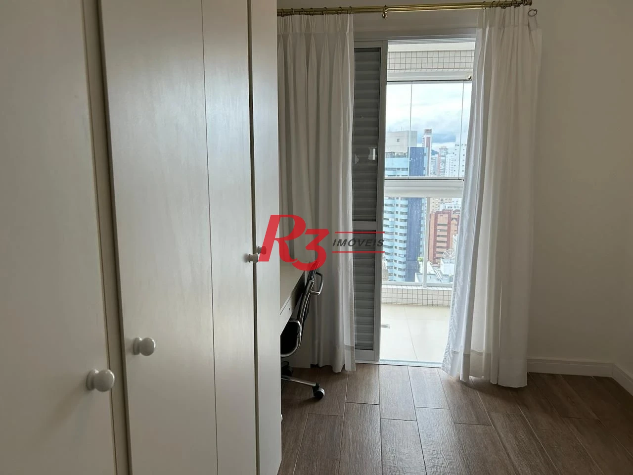 Apartamento com 3 suítes à venda, 207 m² por R$ 3.500.000 - Gonzaga - Santos/SP