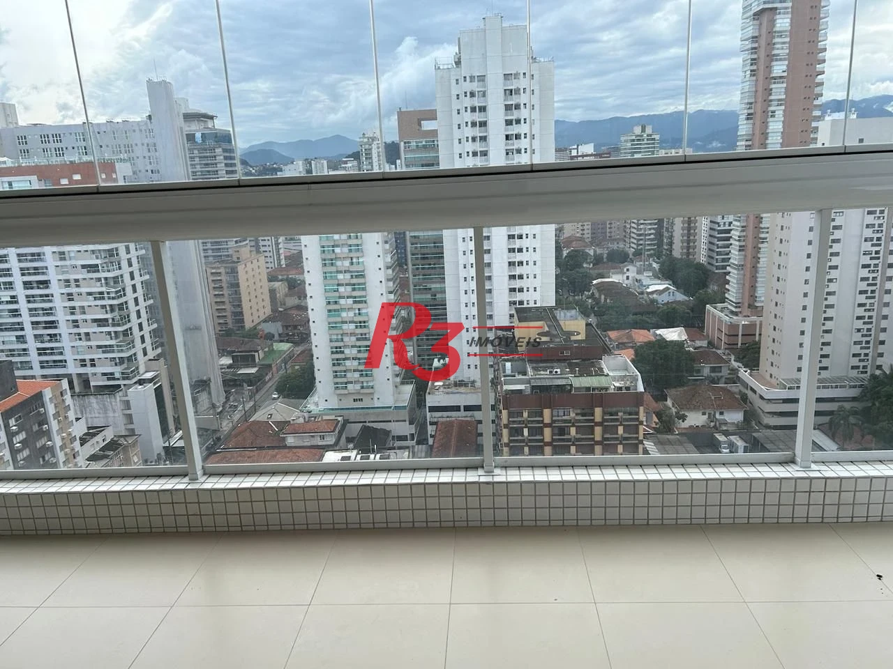 Apartamento com 3 suítes à venda, 207 m² por R$ 3.500.000 - Gonzaga - Santos/SP