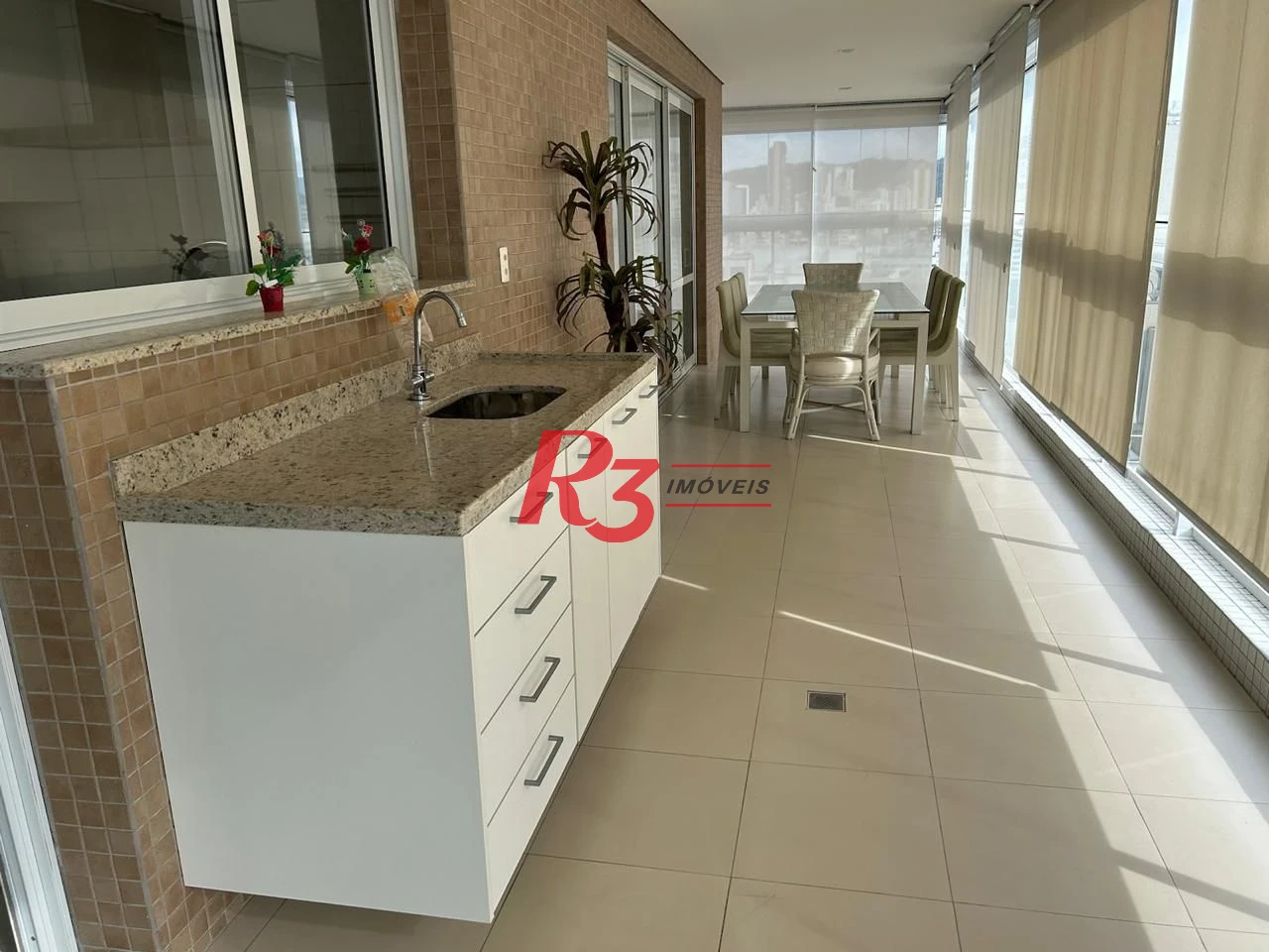 Apartamento com 3 suítes à venda, 207 m² por R$ 3.500.000 - Gonzaga - Santos/SP