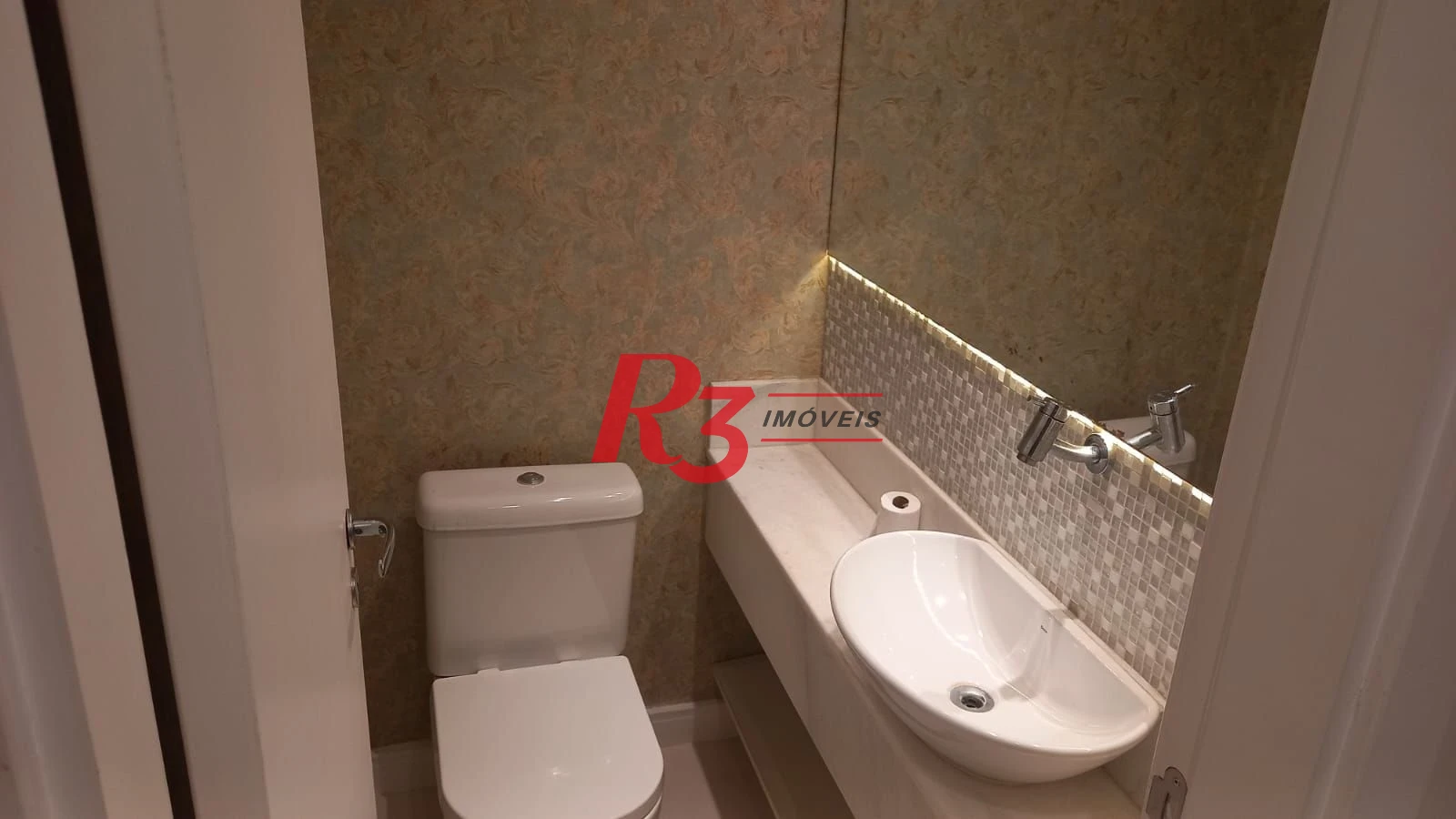 Apartamento com 3 dormitórios para alugar, 132 m² por R$ 9.500,00/mês - Ponta da Praia - Santos/SP