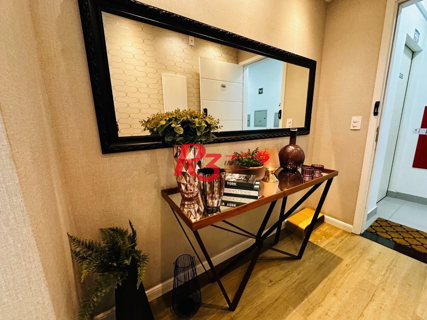 Apartamento com 2 dormitórios à venda, 114 m² por R$ 789.000,00 - Embaré - Santos/SP