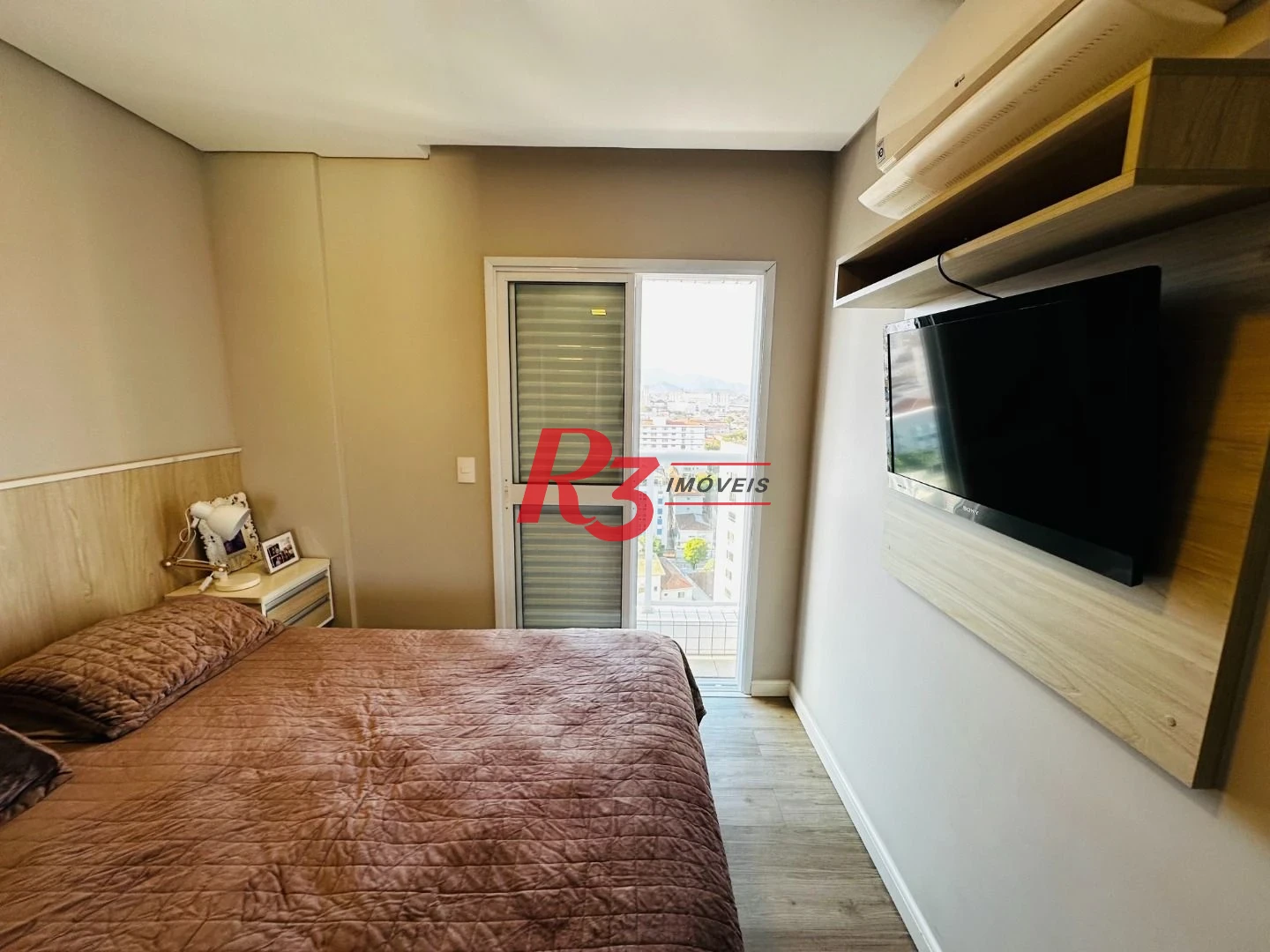 Apartamento com 2 dormitórios à venda, 114 m² por R$ 789.000,00 - Embaré - Santos/SP