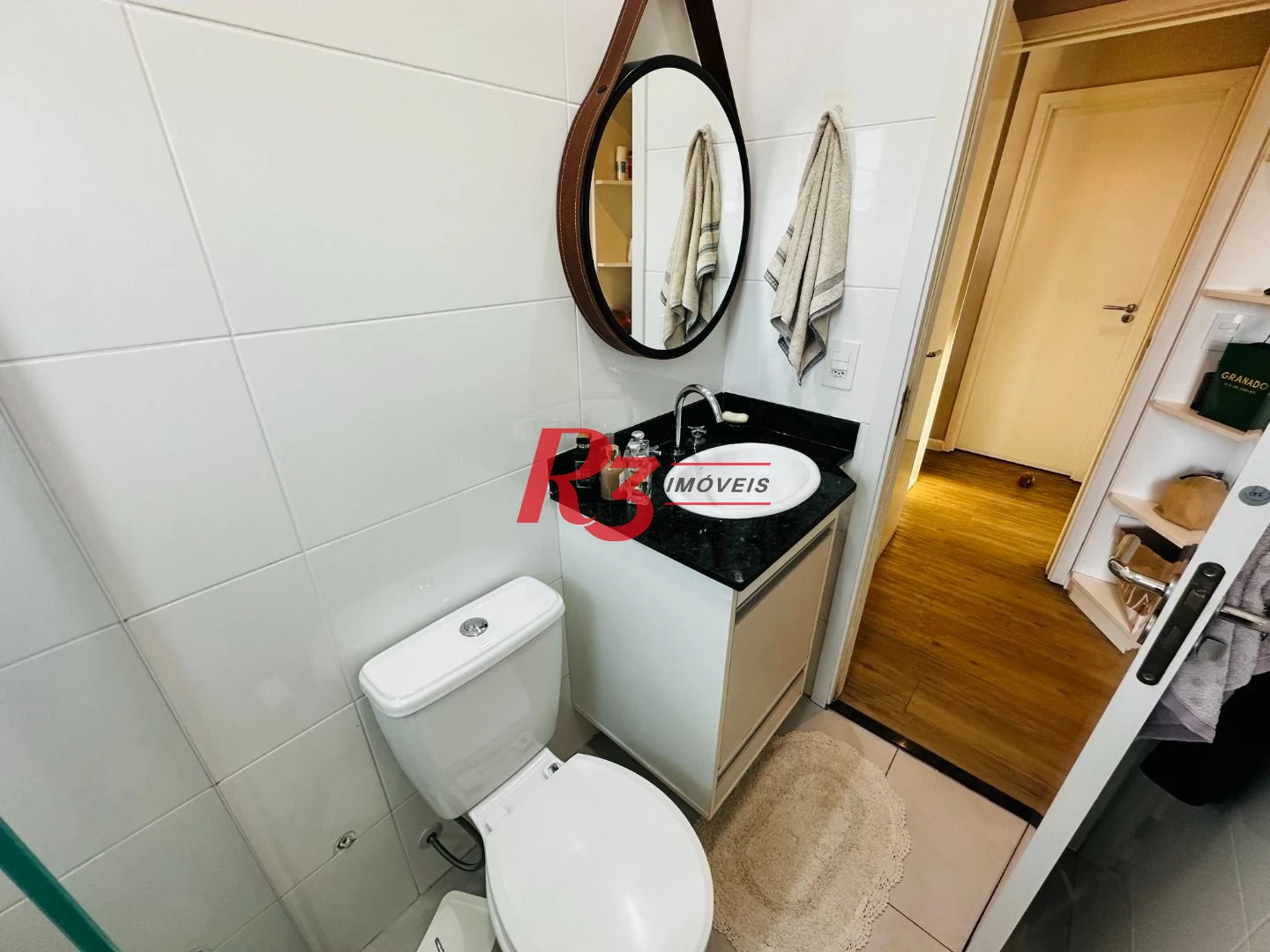 Apartamento com 2 dormitórios à venda, 114 m² por R$ 789.000,00 - Embaré - Santos/SP