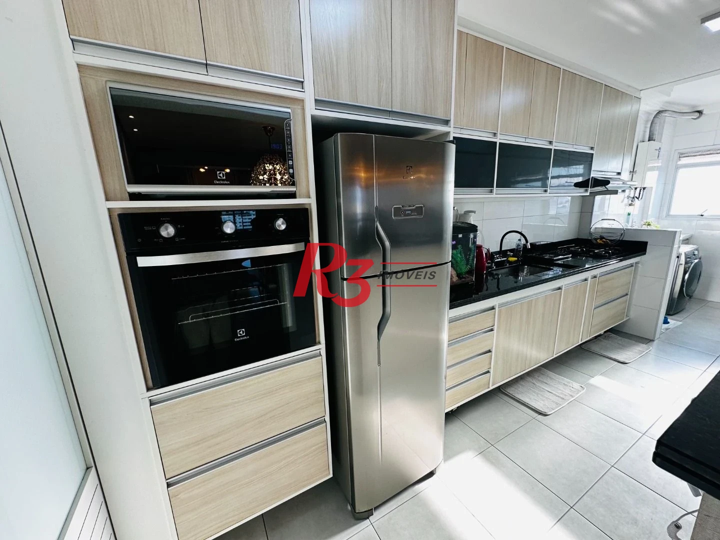 Apartamento com 2 dormitórios à venda, 114 m² por R$ 789.000,00 - Embaré - Santos/SP