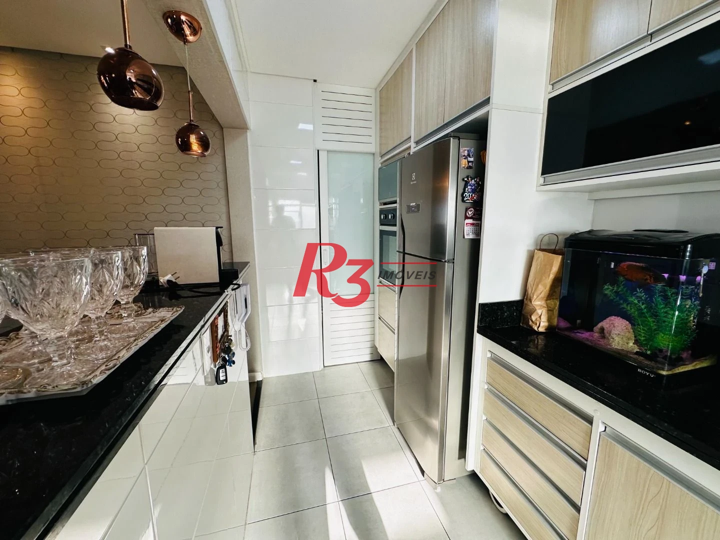 Apartamento com 2 dormitórios à venda, 114 m² por R$ 789.000,00 - Embaré - Santos/SP