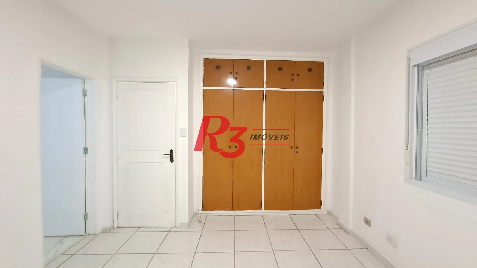 Apartamento com 3 dormitórios à venda, 139 m² por R$ 750.000,00 - Gonzaga - Santos/SP