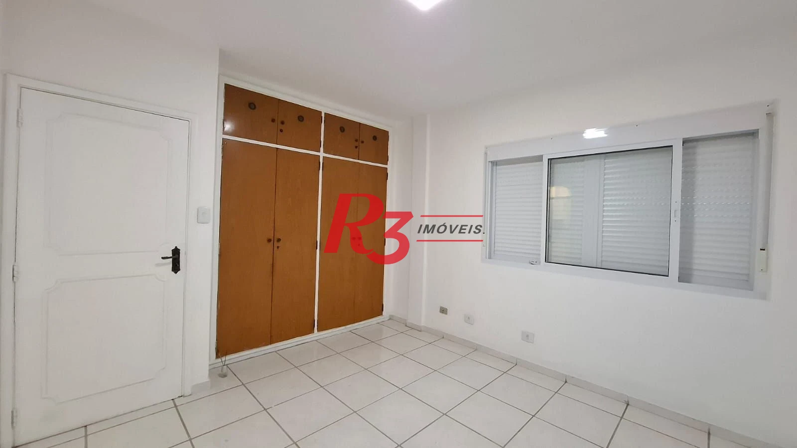 Apartamento com 3 dormitórios à venda, 139 m² por R$ 750.000,00 - Gonzaga - Santos/SP