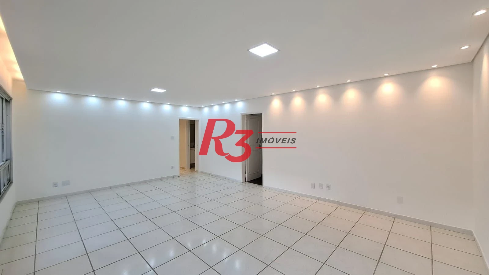 Apartamento com 3 dormitórios à venda, 139 m² por R$ 750.000,00 - Gonzaga - Santos/SP