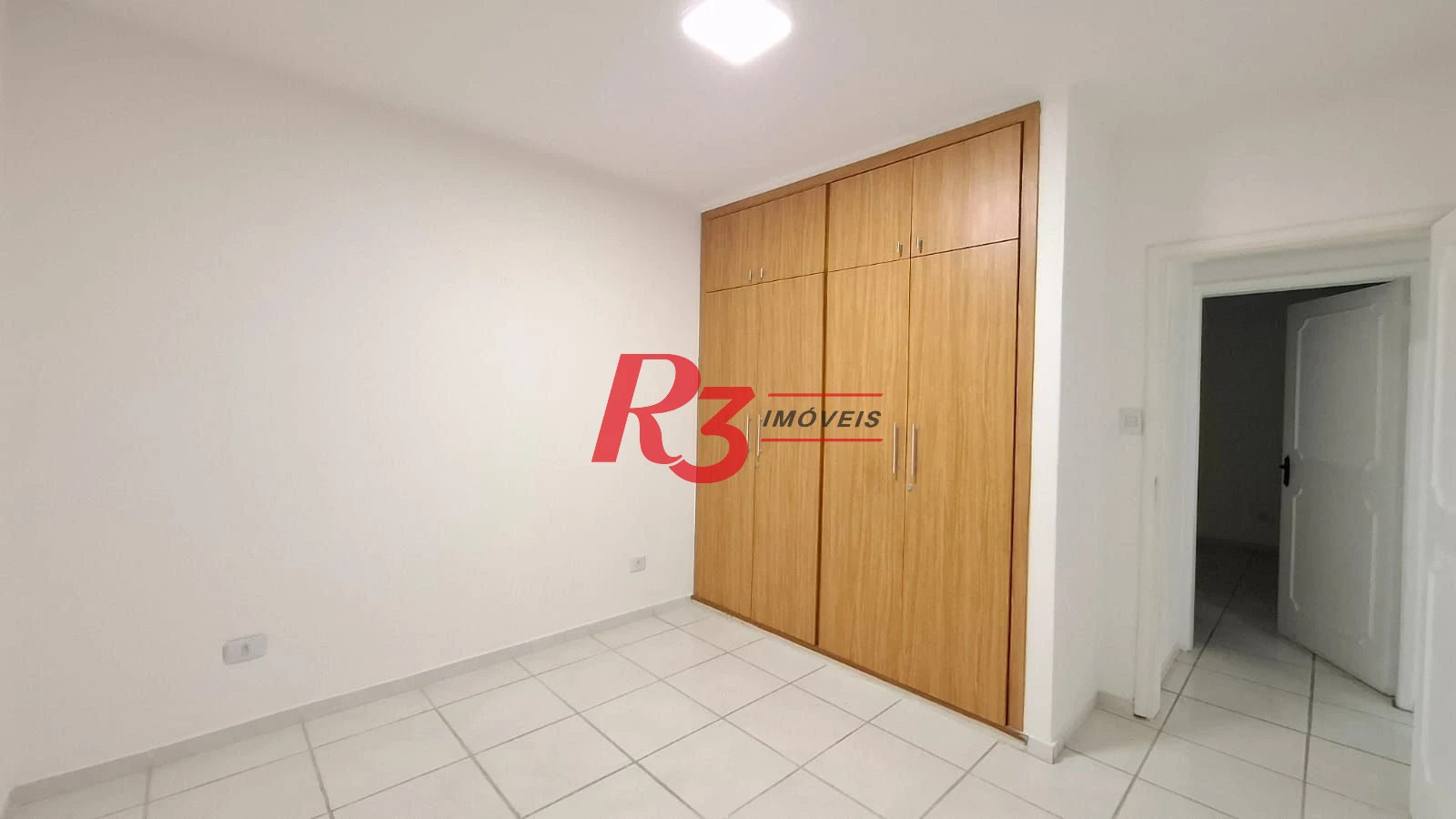 Apartamento com 3 dormitórios à venda, 139 m² por R$ 750.000,00 - Gonzaga - Santos/SP