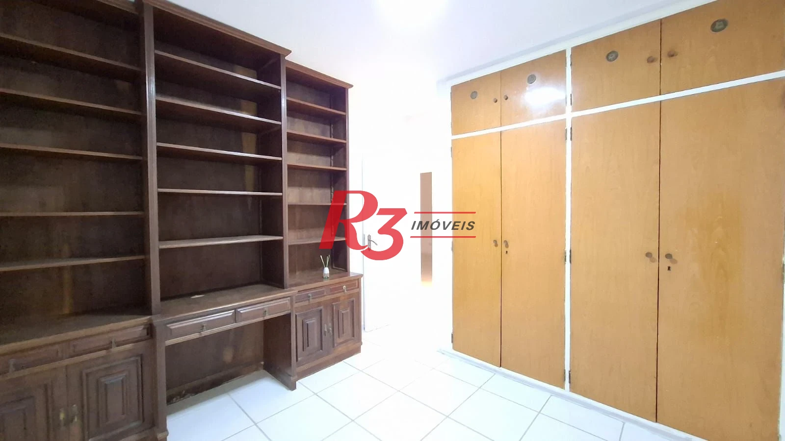 Apartamento com 3 dormitórios à venda, 139 m² por R$ 750.000,00 - Gonzaga - Santos/SP