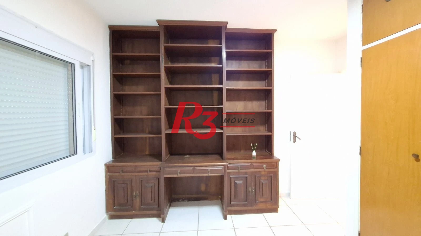 Apartamento com 3 dormitórios à venda, 139 m² por R$ 750.000,00 - Gonzaga - Santos/SP