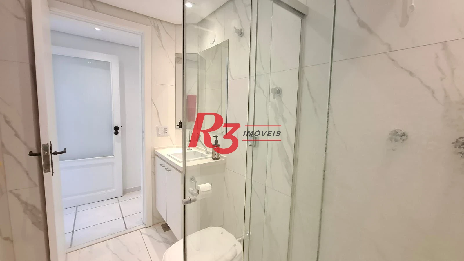 Apartamento com 3 dormitórios à venda, 139 m² por R$ 750.000,00 - Gonzaga - Santos/SP