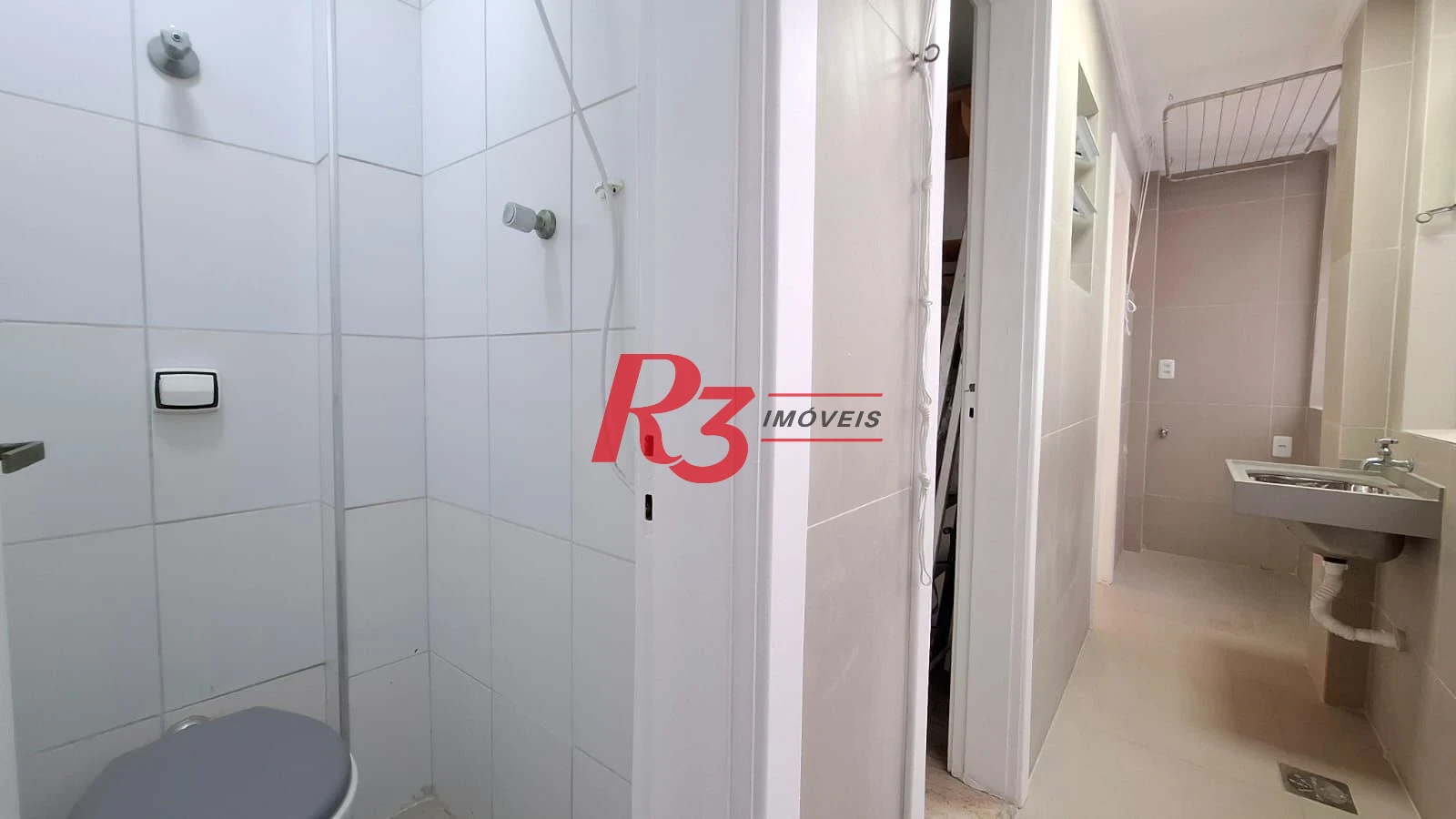 Apartamento com 3 dormitórios à venda, 139 m² por R$ 750.000,00 - Gonzaga - Santos/SP