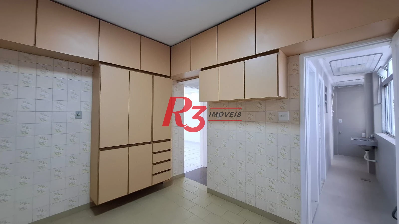 Apartamento com 3 dormitórios à venda, 139 m² por R$ 750.000,00 - Gonzaga - Santos/SP