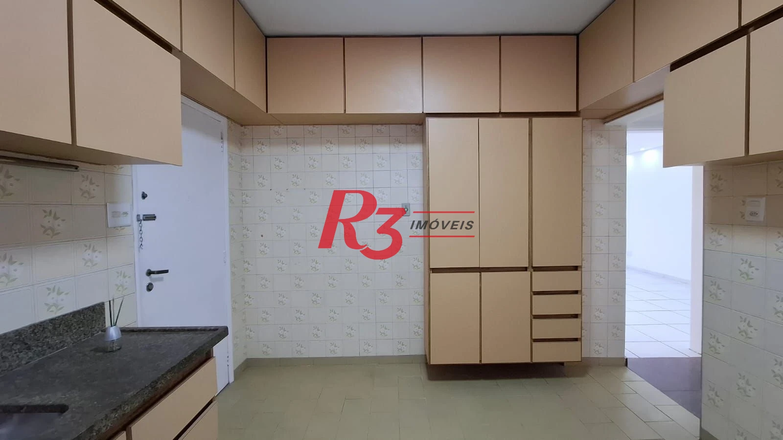 Apartamento com 3 dormitórios à venda, 139 m² por R$ 750.000,00 - Gonzaga - Santos/SP