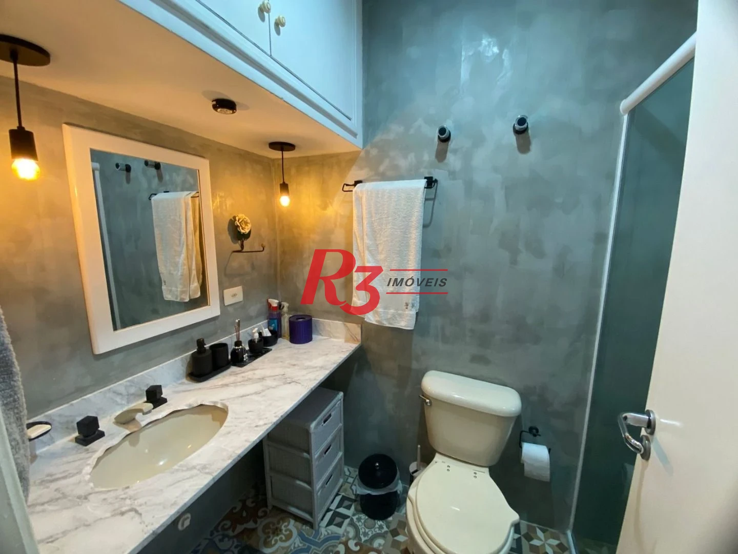 Apartamento com 2 dormitórios para alugar, 71 m² por R$ 3.700,02/mês - Vila Matias - Santos/SP