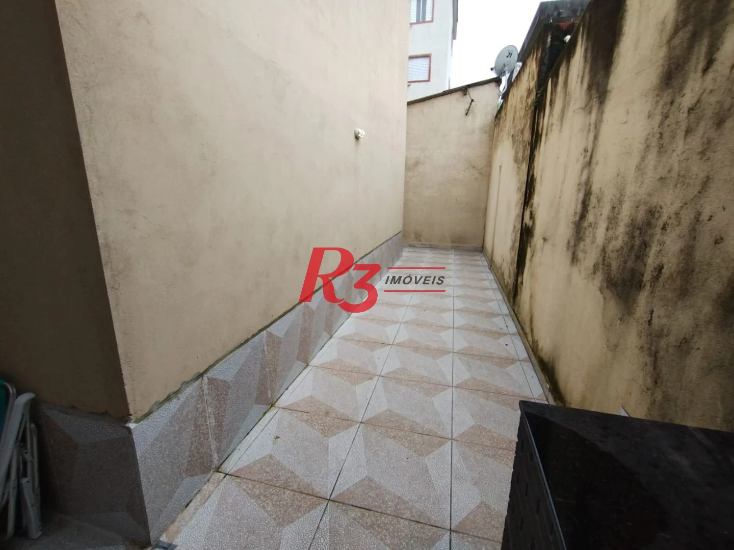 Apartamento com 2 dormitórios à venda, 65 m² por R$ 300.000,00 - Cidade Naútica - São Vicente/SP