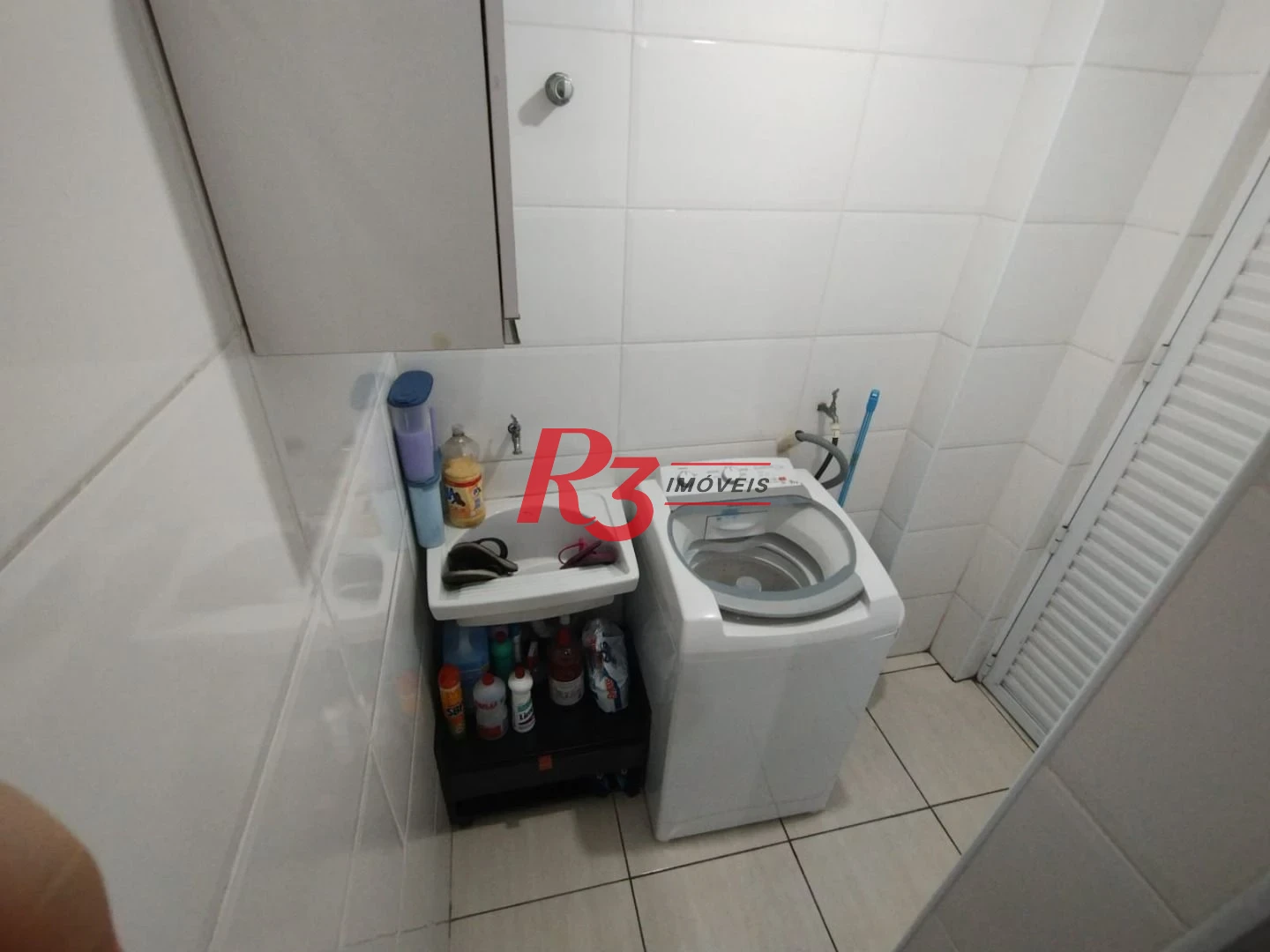 Apartamento com 2 dormitórios à venda, 65 m² por R$ 300.000,00 - Cidade Naútica - São Vicente/SP
