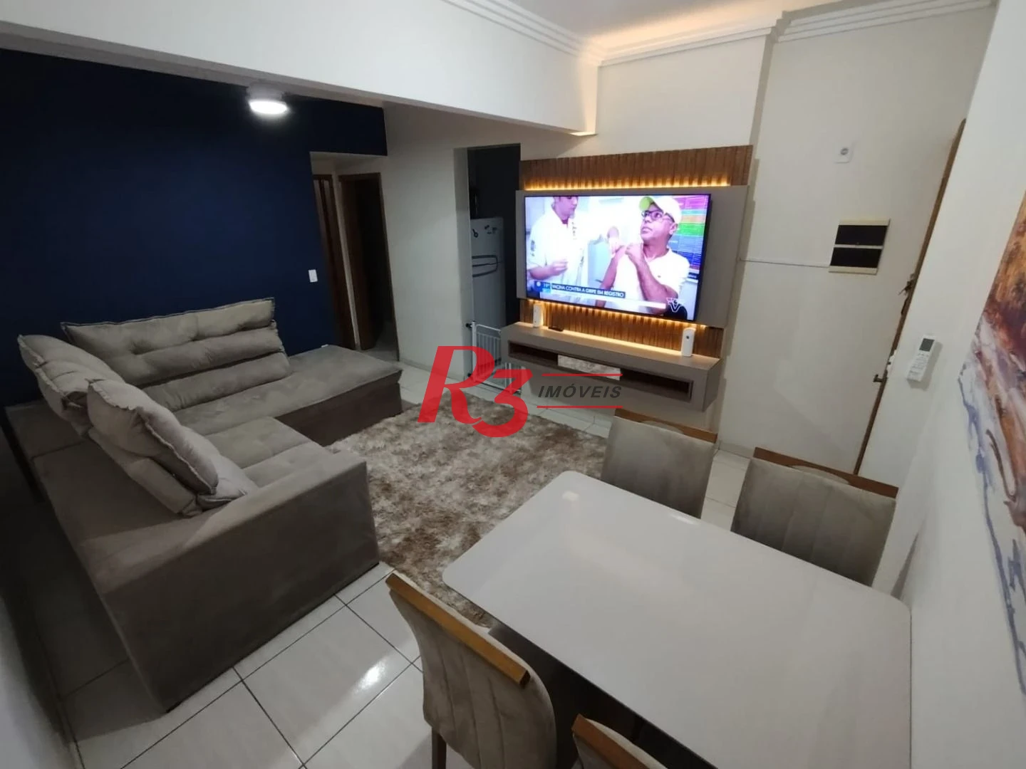 Apartamento com 2 dormitórios à venda, 65 m² por R$ 300.000,00 - Cidade Naútica - São Vicente/SP