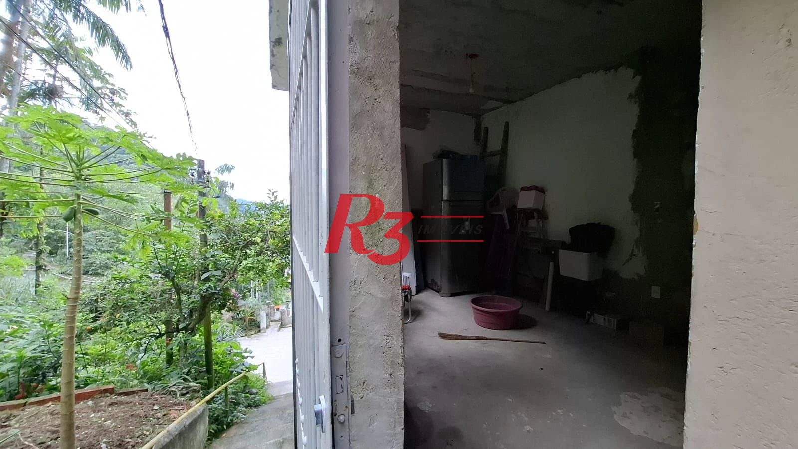 Casa com 1 dormitório à venda, 200 m² por R$ 300.000,00 - Morro Nova Cintra - Santos/SP