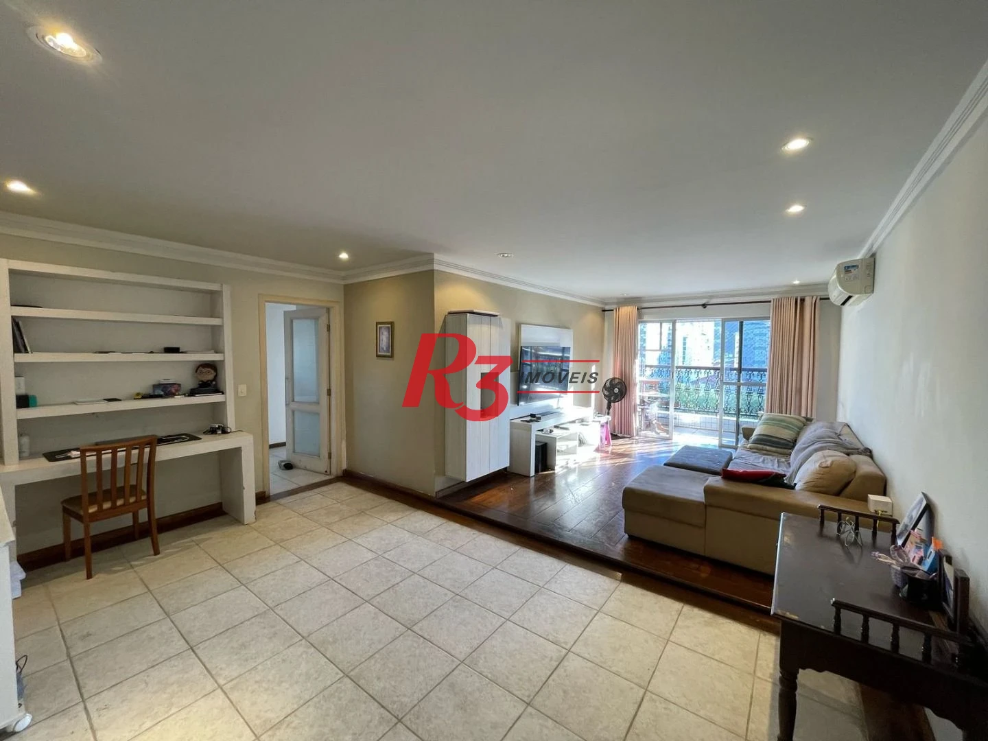 Apartamento com 3 dormitórios à venda, 179 m² por R$ 700.000,00 - Campo Grande - Santos/SP