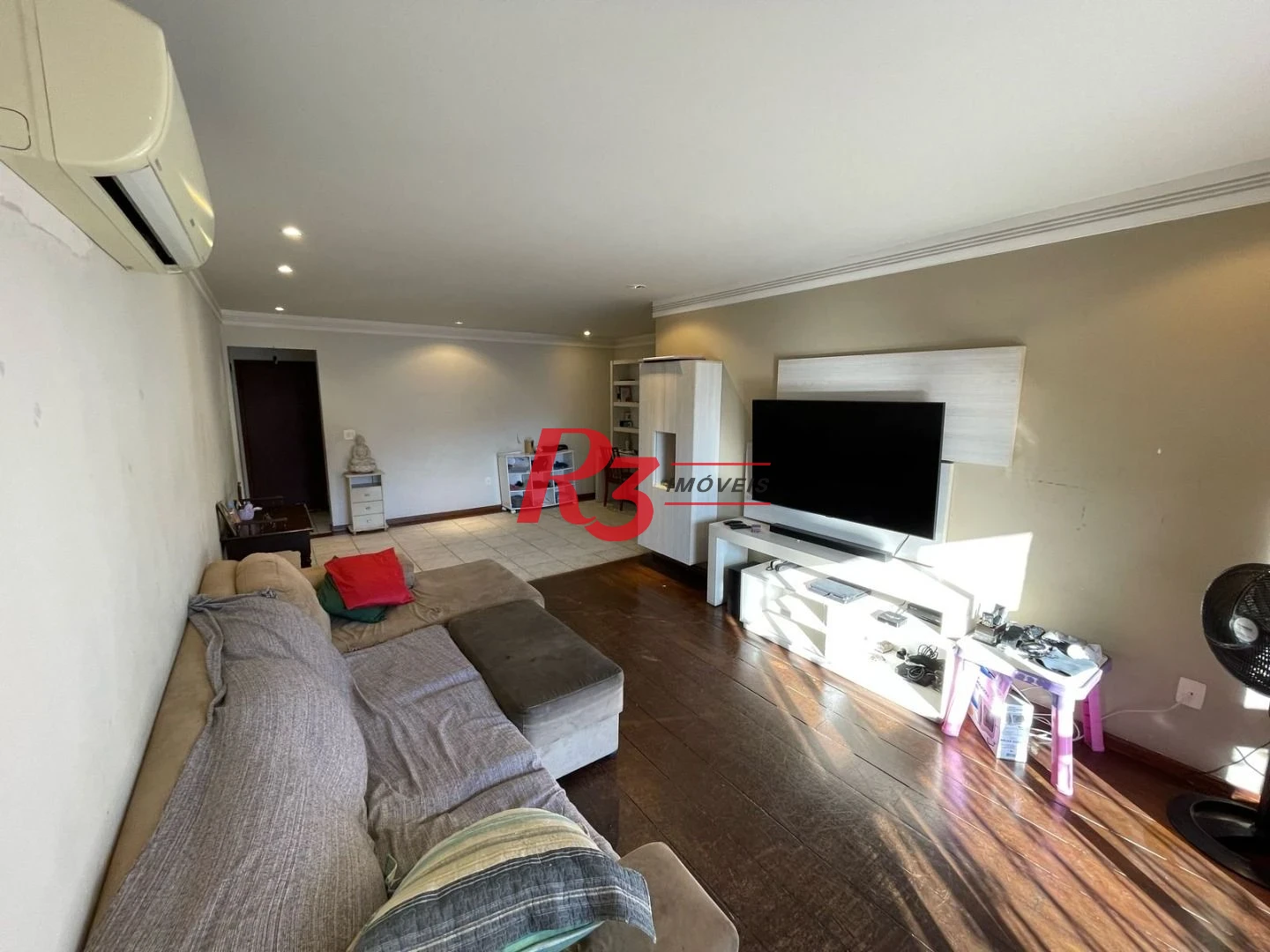Apartamento com 3 dormitórios à venda, 179 m² por R$ 700.000,00 - Campo Grande - Santos/SP
