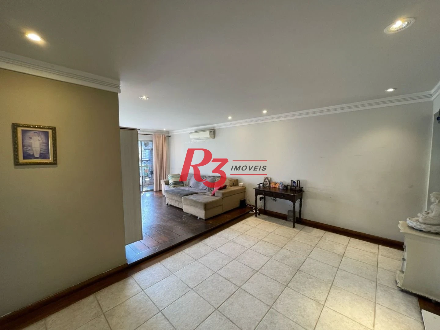 Apartamento com 3 dormitórios à venda, 179 m² por R$ 700.000,00 - Campo Grande - Santos/SP