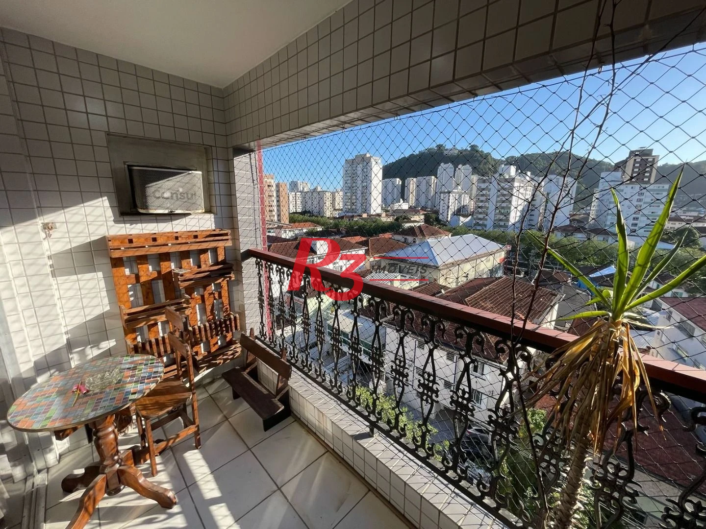 Apartamento com 3 dormitórios à venda, 179 m² por R$ 700.000,00 - Campo Grande - Santos/SP
