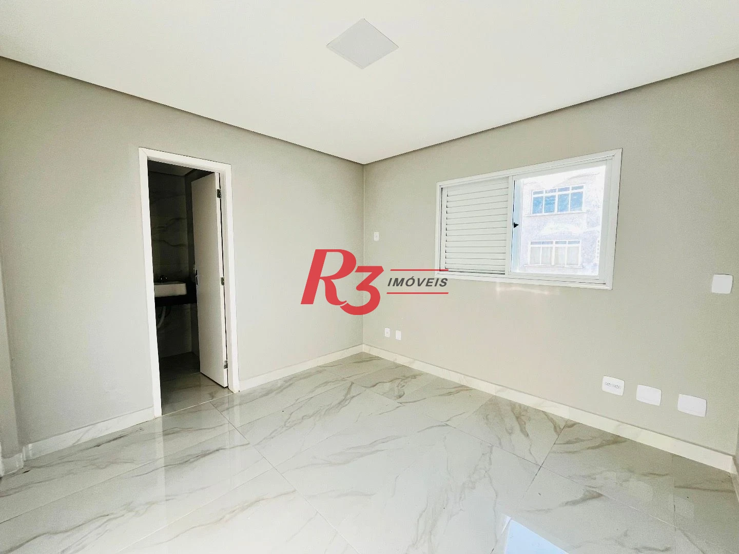 Casa com 3 suítes à venda, 176 m² por R$ 1.200.000 - Boqueirão - Santos/SP