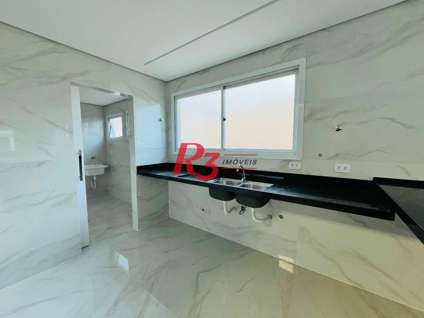 Casa com 3 suítes à venda, 176 m² por R$ 1.200.000 - Boqueirão - Santos/SP