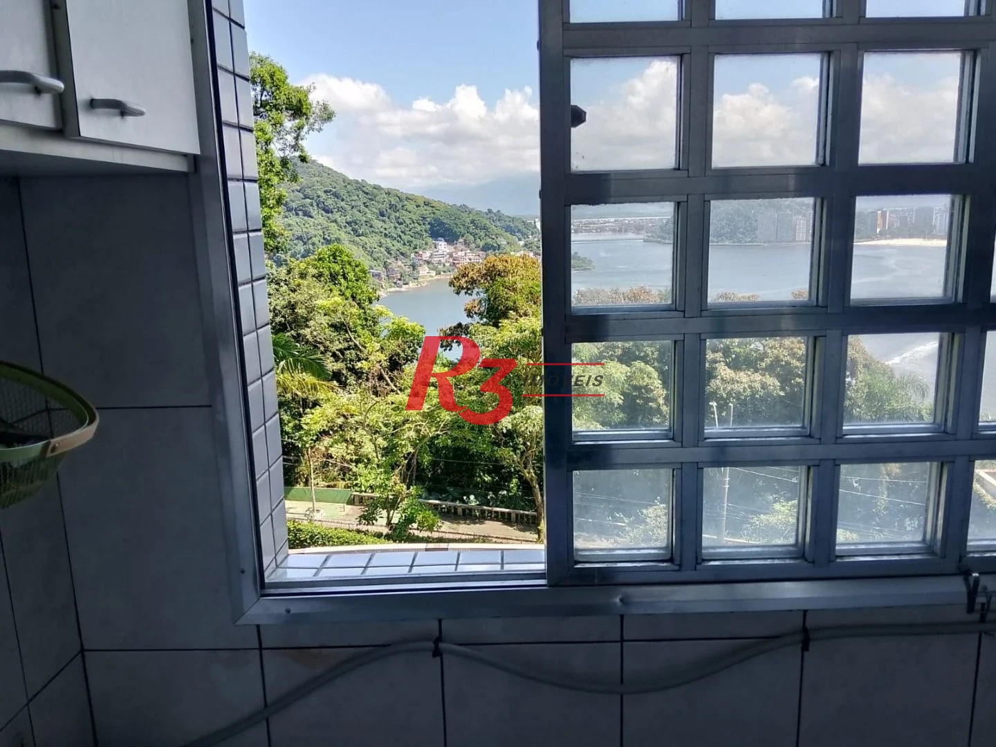 Apartamento com 2 dormitórios à venda, 109 m² por R$ 530.000,00 - Ilha Porchat - São Vicente/SP
