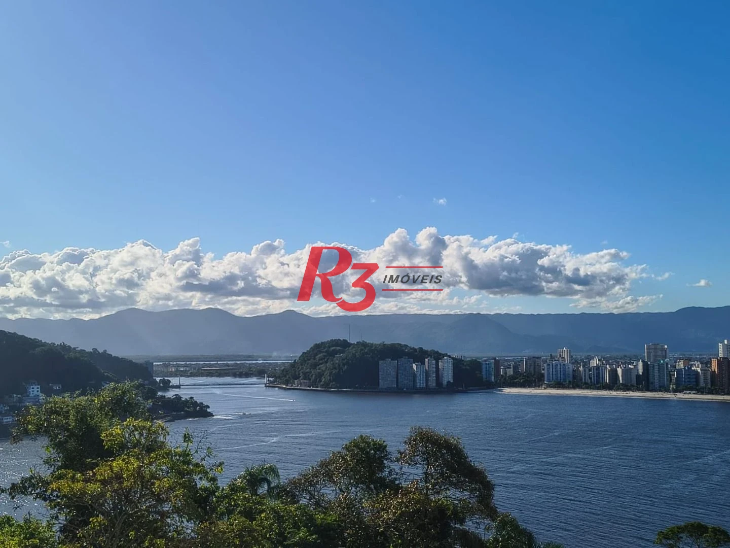 Apartamento com 2 dormitórios à venda, 109 m² por R$ 530.000,00 - Ilha Porchat - São Vicente/SP