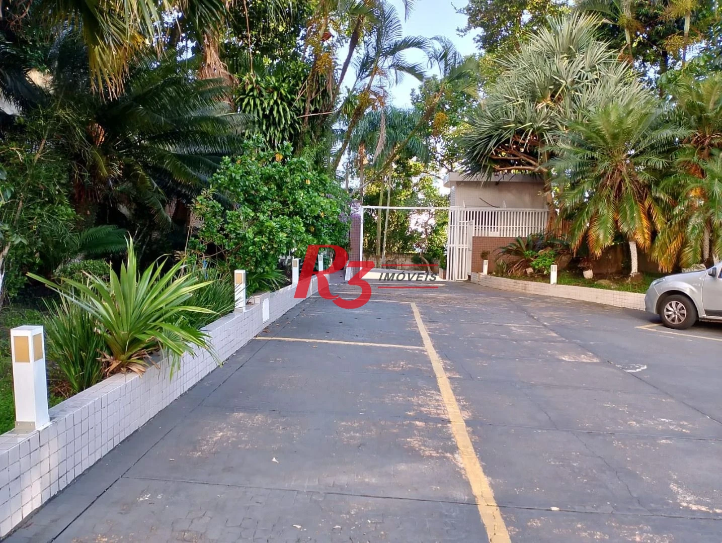 Apartamento com 2 dormitórios à venda, 109 m² por R$ 530.000,00 - Ilha Porchat - São Vicente/SP