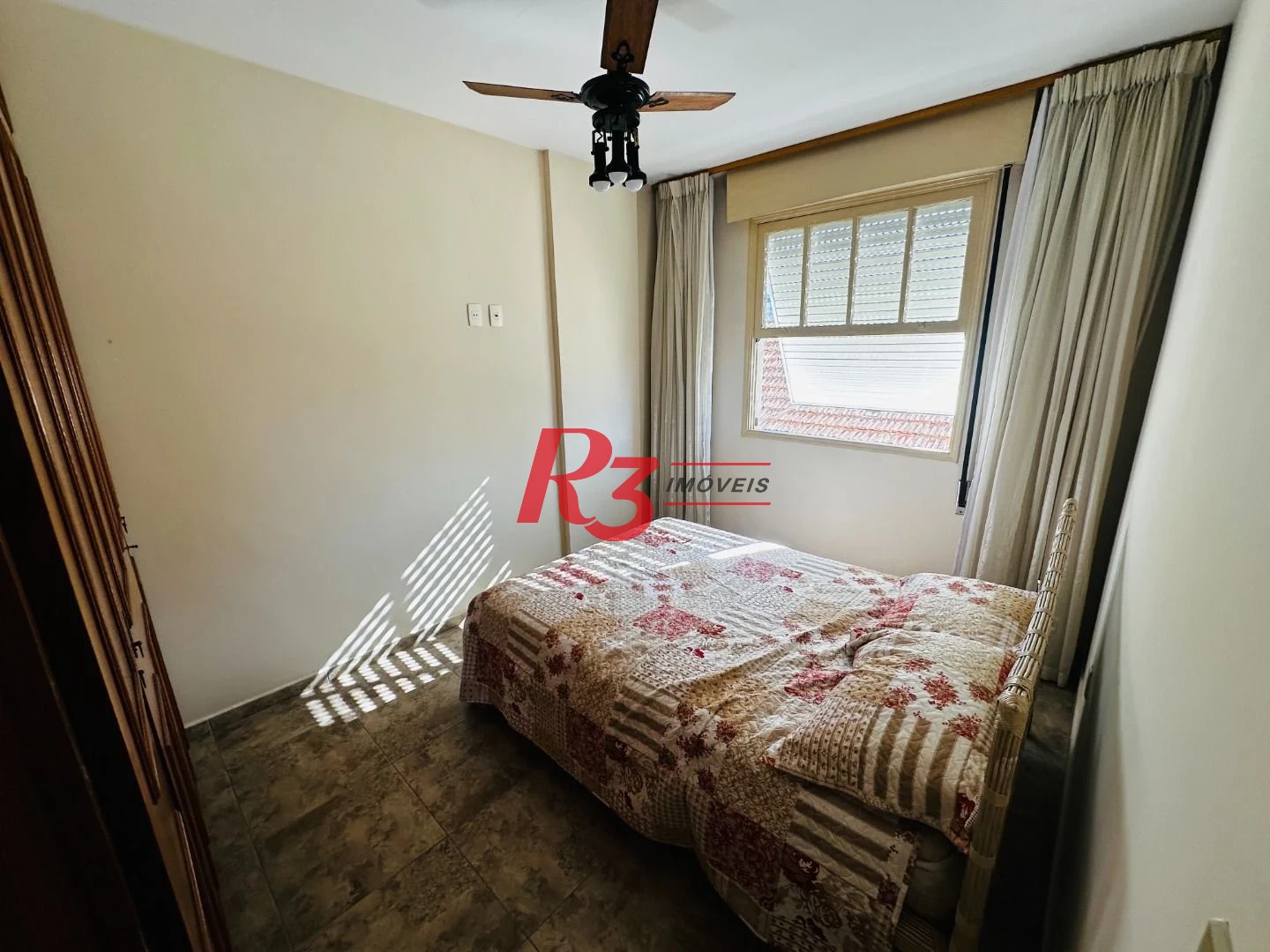 Apartamento com 3 dormitórios à venda, 130 m² por R$ 650.000,00 - Campo Grande - Santos/SP