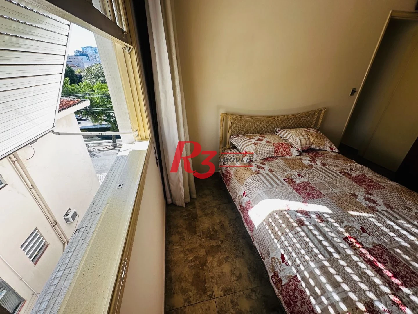 Apartamento com 3 dormitórios à venda, 130 m² por R$ 650.000,00 - Campo Grande - Santos/SP