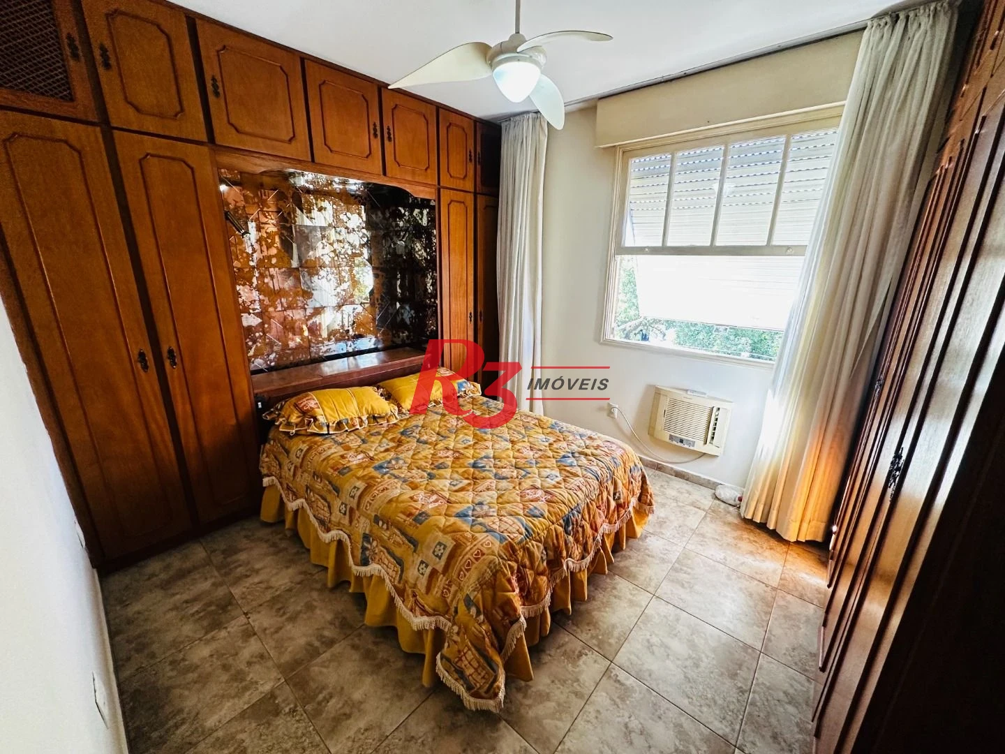 Apartamento com 3 dormitórios à venda, 130 m² por R$ 650.000,00 - Campo Grande - Santos/SP