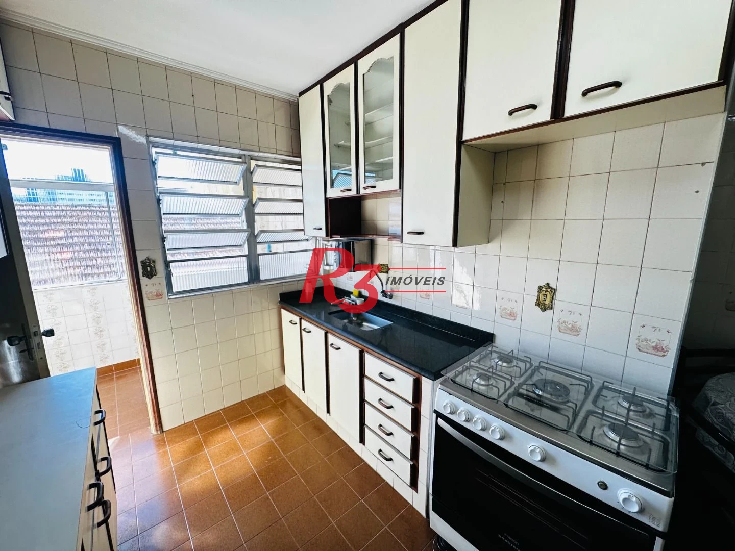 Apartamento com 3 dormitórios à venda, 130 m² por R$ 650.000,00 - Campo Grande - Santos/SP