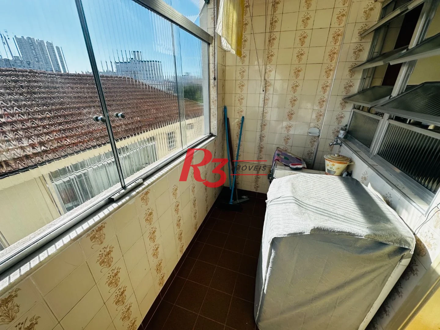Apartamento com 3 dormitórios à venda, 130 m² por R$ 650.000,00 - Campo Grande - Santos/SP