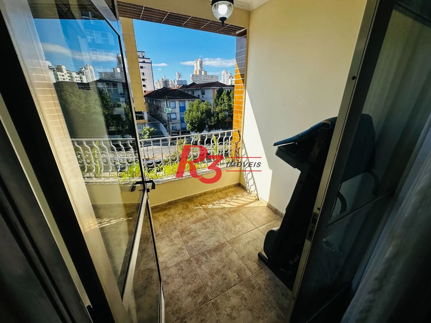 Apartamento com 3 dormitórios à venda, 130 m² por R$ 650.000,00 - Campo Grande - Santos/SP