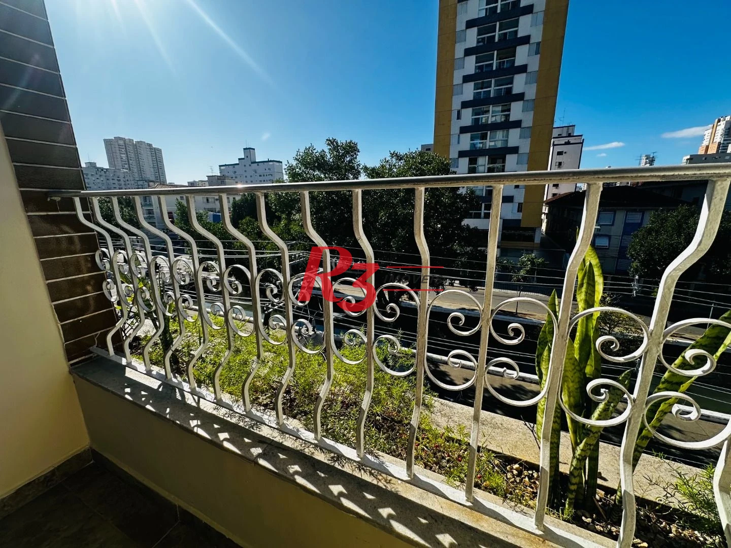 Apartamento com 3 dormitórios à venda, 130 m² por R$ 650.000,00 - Campo Grande - Santos/SP